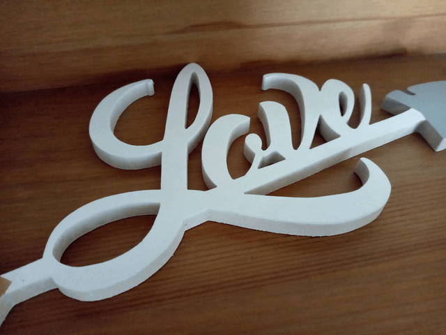 Flèche Love en bois -22x13 cms